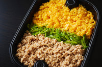 鶏だしと鰹だし重なるごちそう三色丼